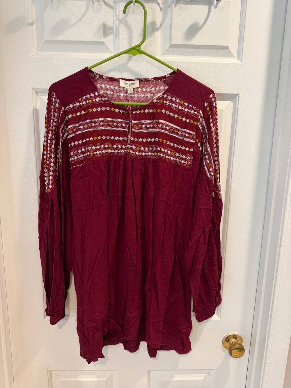 NWT UMGEE Boutique Burgundy Embroidered Peasant Blouse Sz L